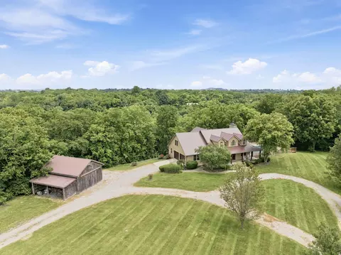 860 Wells Landing Rd, Danville, KY 40422