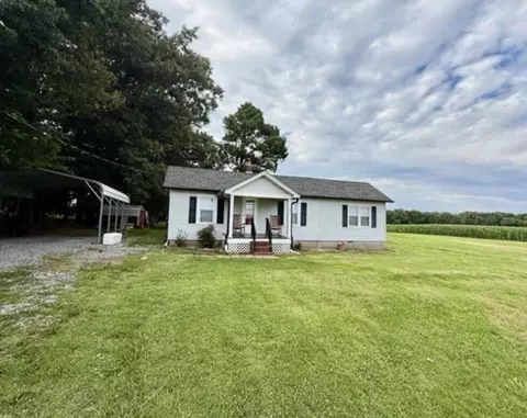 14 Maddox Ln, Murray, KY 42071