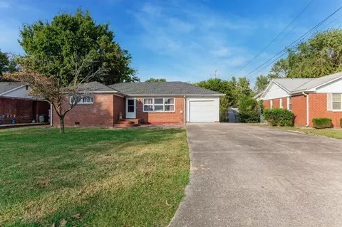 1720 Calvin Dr, Hopkinsville, KY 42240