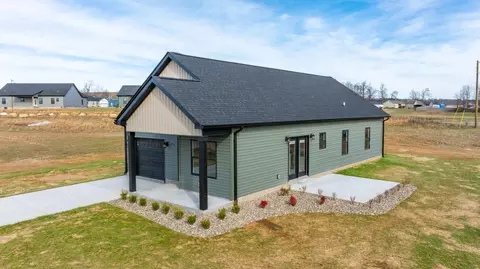 114 Joiner Ave, Elkton, KY 42220