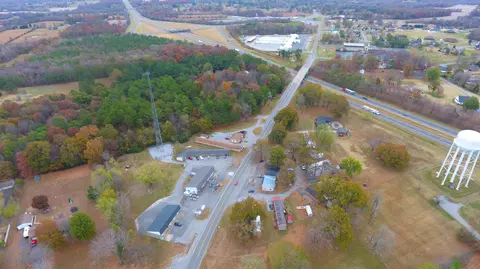 6745 Benton Rd, Paducah, KY 42003