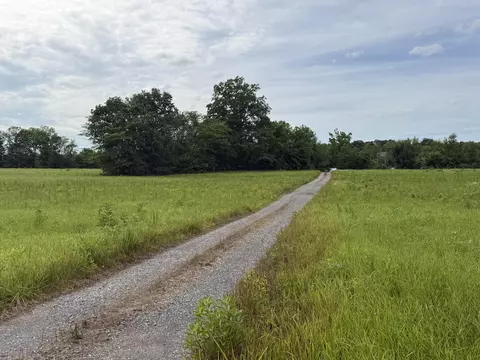 4275 Shar-cal Rd, Calvert City, KY 42029