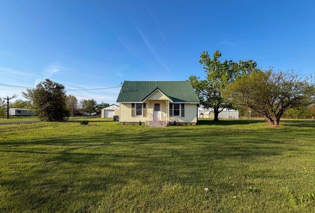 12800 Woodville Rd, Kevil, KY 42053
