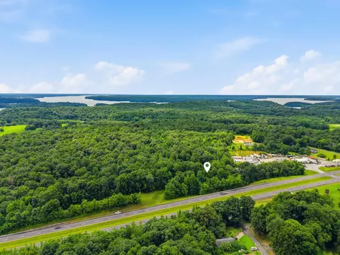 1613 Us 62, Kuttawa, KY 42055