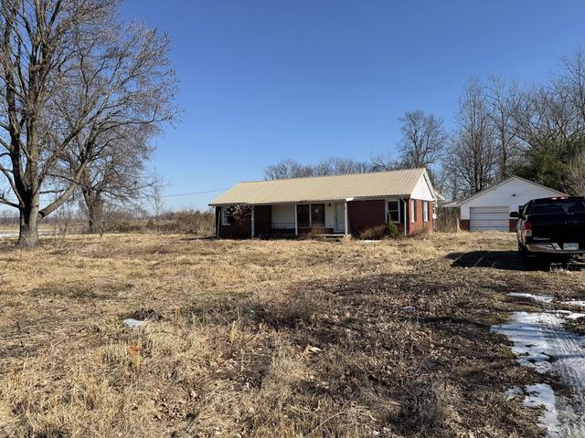 82 Ingleside Rd, Kevil, KY 42053