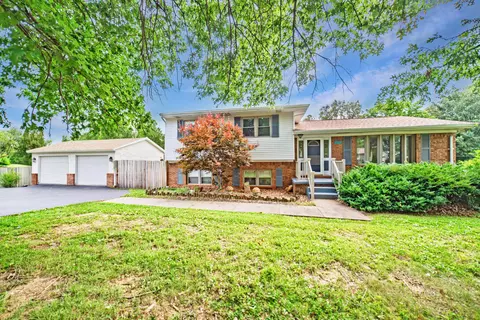 125 Whipporwill Dr, Marion, KY 42064