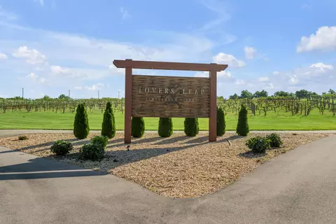 1180 Lanes Mill Rd, Lawrenceburg, KY 40342