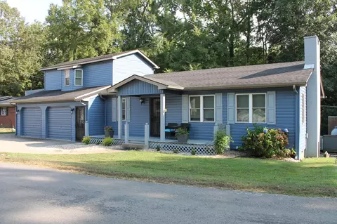 Exterior - 55 Maplehurst Ln, Murray, KY 42071 photo 4 of 6