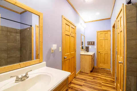 Bath - 12082 Johnson Mill Rd, Crofton, KY 42217 photo 1 of 2