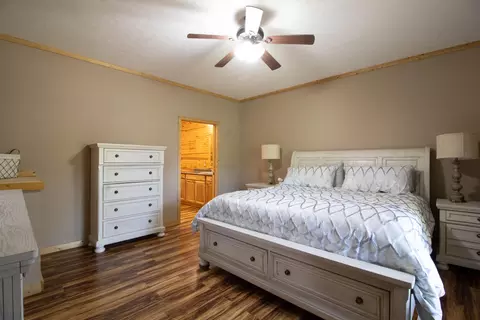 Bedroom - 12082 Johnson Mill Rd, Crofton, KY 42217 photo 2 of 3