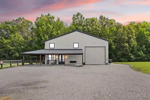 127 Freeman Lake Ln, Russell Springs, KY 42642