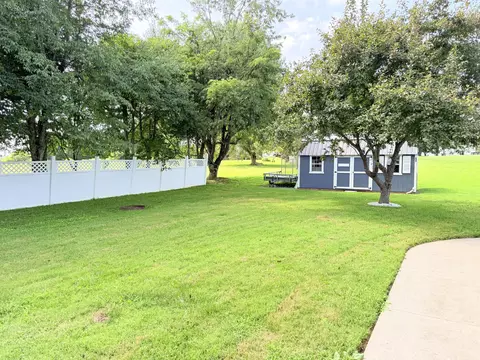 Exterior - 175 Manchester Ln, Brodhead, KY 40409 photo 23 of 29