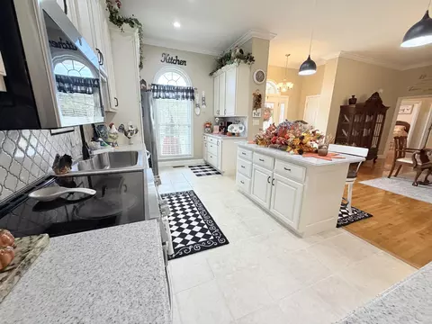 Kitchen - 175 Manchester Ln, Brodhead, KY 40409 photo 6 of 6