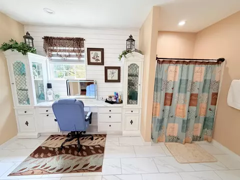 Bath - 175 Manchester Ln, Brodhead, KY 40409 photo 2 of 4