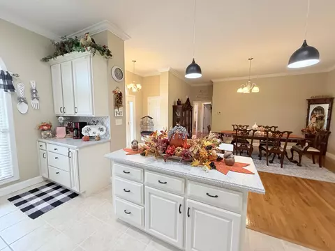 Kitchen - 175 Manchester Ln, Brodhead, KY 40409 photo 5 of 6