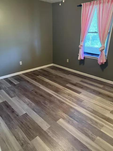 Bedroom - 155 Maple St, Eubank, KY 42567 photo 2 of 3