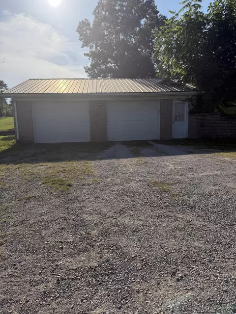 Exterior - 155 Maple St, Eubank, KY 42567 photo 5 of 7