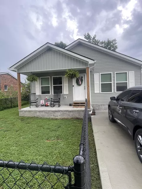 Exterior - 602 W 6th St, Corbin, KY 40701 photo 2 of 5