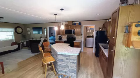 Kitchen - 322 Cedarhaven Dr, Murray, KY 42071 photo 1 of 1