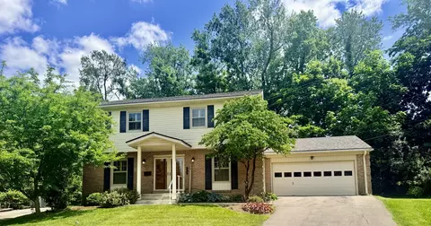 826 Glendover Cv, Lexington, KY 40502