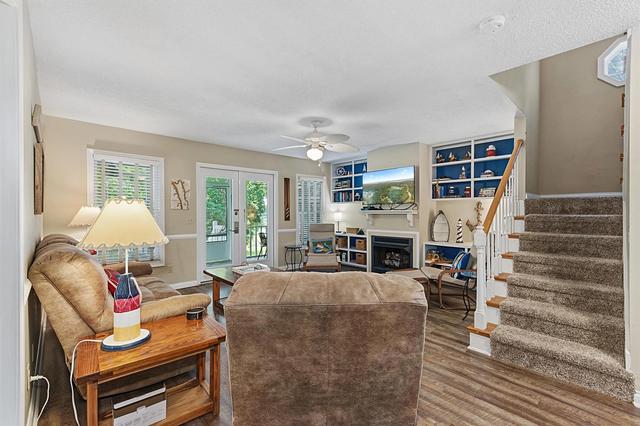 207 Hursthaven Ct, Grand Rivers, KY 42045