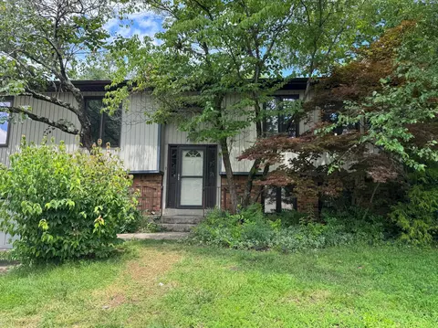 429 Pasadena Dr, Lexington, KY 40503