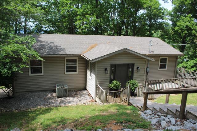 760 Barrett Rd, Eddyville, KY 42038