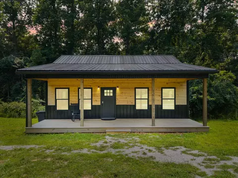 4728 Amos Ridge Rd, Frenchburg, KY 40322