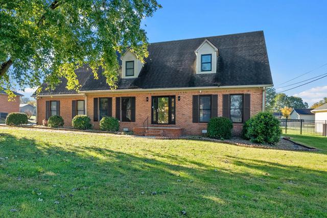 201 Oriole Dr, Hopkinsville, KY 42240