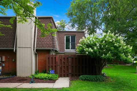 429 Darby Creek Rd, Lexington, KY 40509