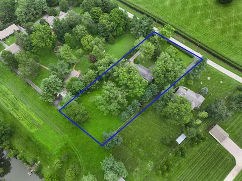 855 Walnut Hill Rd, Lexington, KY 40515