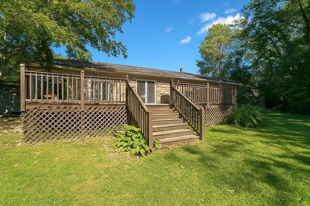 303 Millbrooke Dr, Hopkinsville, KY 42240