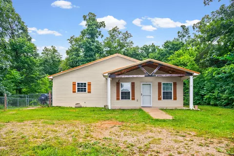 780 Rosetown Rd, Hopkinsville, KY 42240