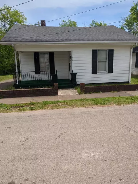 1824 Maplewood St, Hopkinsville, KY 42240