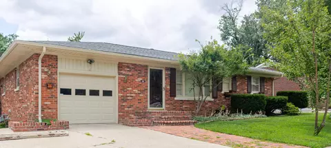484 Wanstead Way, Lexington, KY 40505