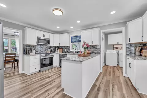 300 Donna Dr, Hopkinsville, KY 42240