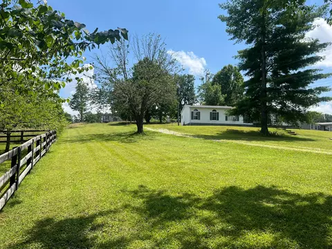 Exterior - 298 S Combs Ave, Corbin, KY 40701 photo 2 of 7