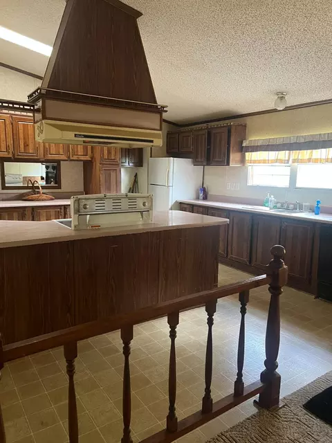 Kitchen - 298 S Combs Ave, Corbin, KY 40701 photo 2 of 3