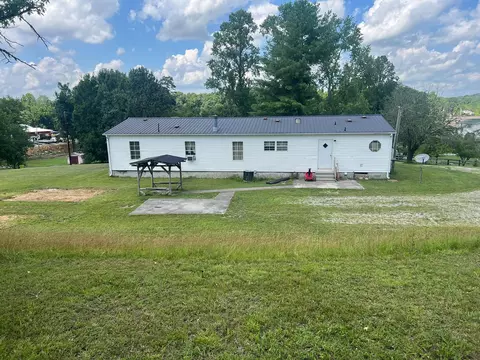 Exterior - 298 S Combs Ave, Corbin, KY 40701 photo 5 of 7