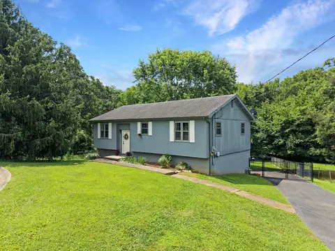 3504 Bahama Dr, Hopkinsville, KY 42240