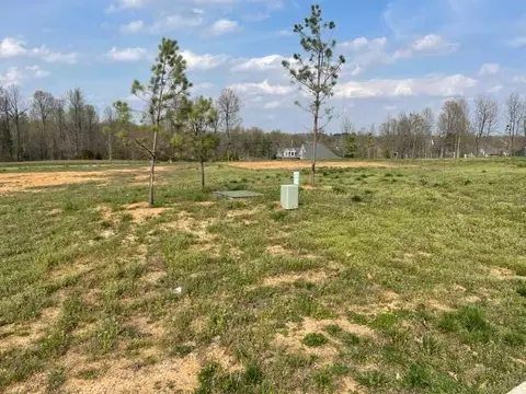 175 Falling Brook Dr, Paducah, KY 42003 photo 4