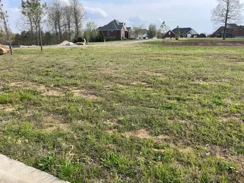 175 Falling Brook Dr, Paducah, KY 42003 photo 3