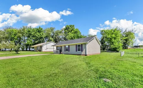 1645 Hannibal Dr, Oak Grove, KY 42262