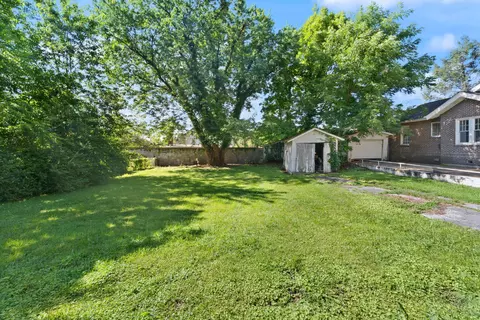 503 W 3rd St, Corbin, KY 40701 photo 3