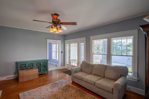 Living - 237 Sunset Ave, Richmond, KY 40475 photo 2 of 2