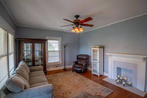 Living - 237 Sunset Ave, Richmond, KY 40475 photo 1 of 2
