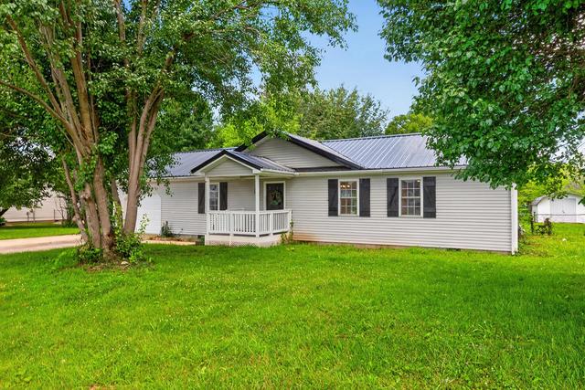 216 Raintree Cir, Stanford, KY 40484