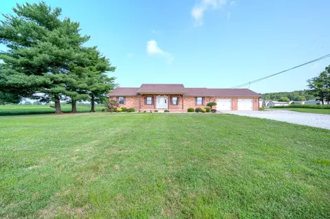 1940 Sharkey Rd, Morehead, KY 40351