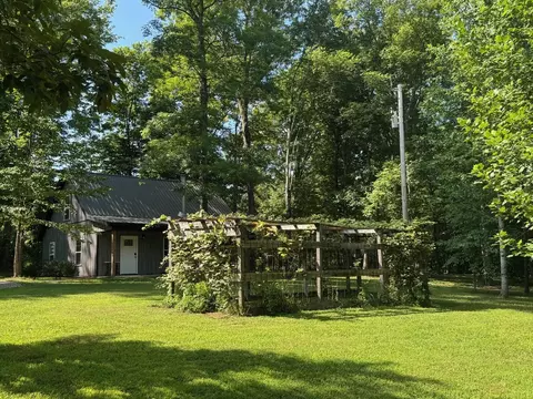 376 Shugars Hill Rd, Liberty, KY 42539