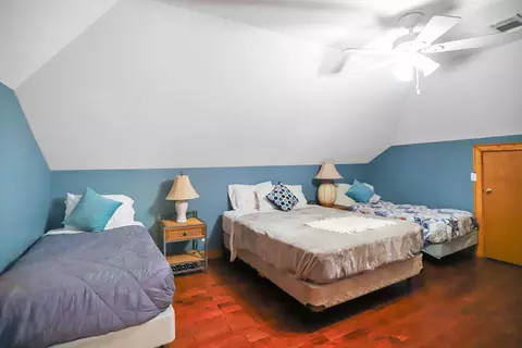 Bedroom - 1386 Boatwright Trl, Murray, KY 42071 photo 6 of 9